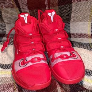 New Nike Kobe  Mamba Focus Basketball Shoe Men 7.5